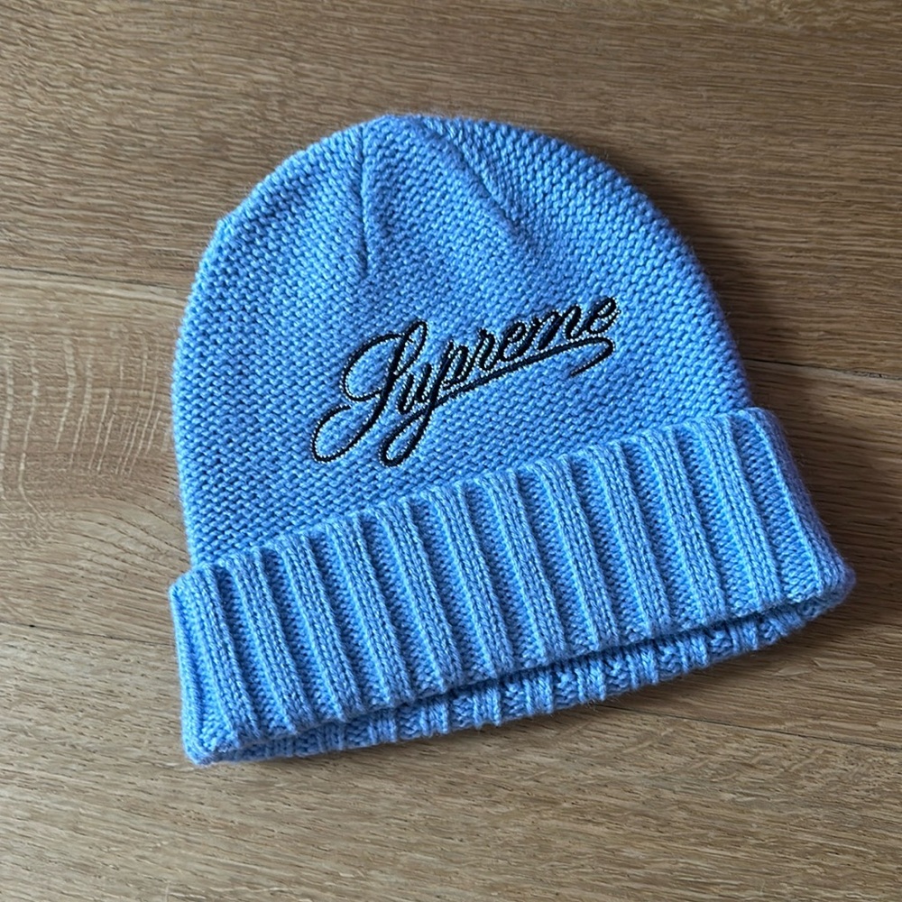 Supreme logo script beanie